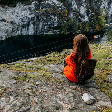 Однодневный тур «Лучшее в Карелии: водопады, лес, уха и музей в скале» Однодневный тур «Лучшее в Карелии: водопады, лес, уха и музей в скале» со скидкой 48%