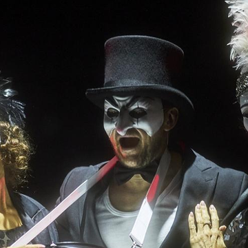 Спектакль «Перед рассветом» Мастерской Никиты Михалкова в Александринском театре Спектакль «Перед рассветом» Мастерской Никиты Михалкова в Александринском театре