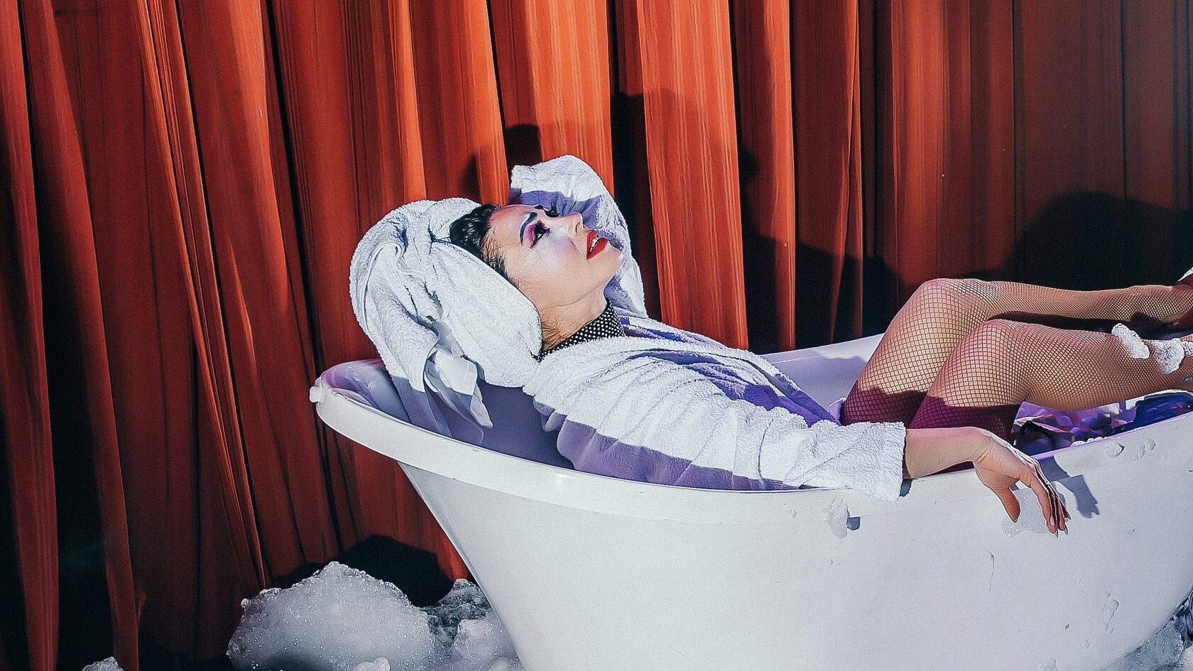 Спектакль Bathroom со скидкой 30%