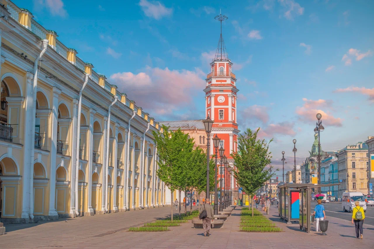 Большой Гостиный Двор в Санкт-Петербурге