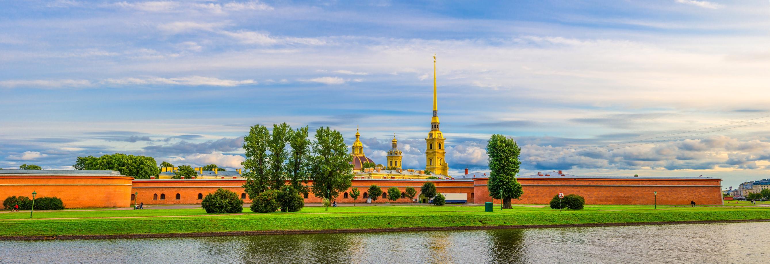 Большая обзорная экскурсия с посещением Петропавловской крепости со скидкой 55%