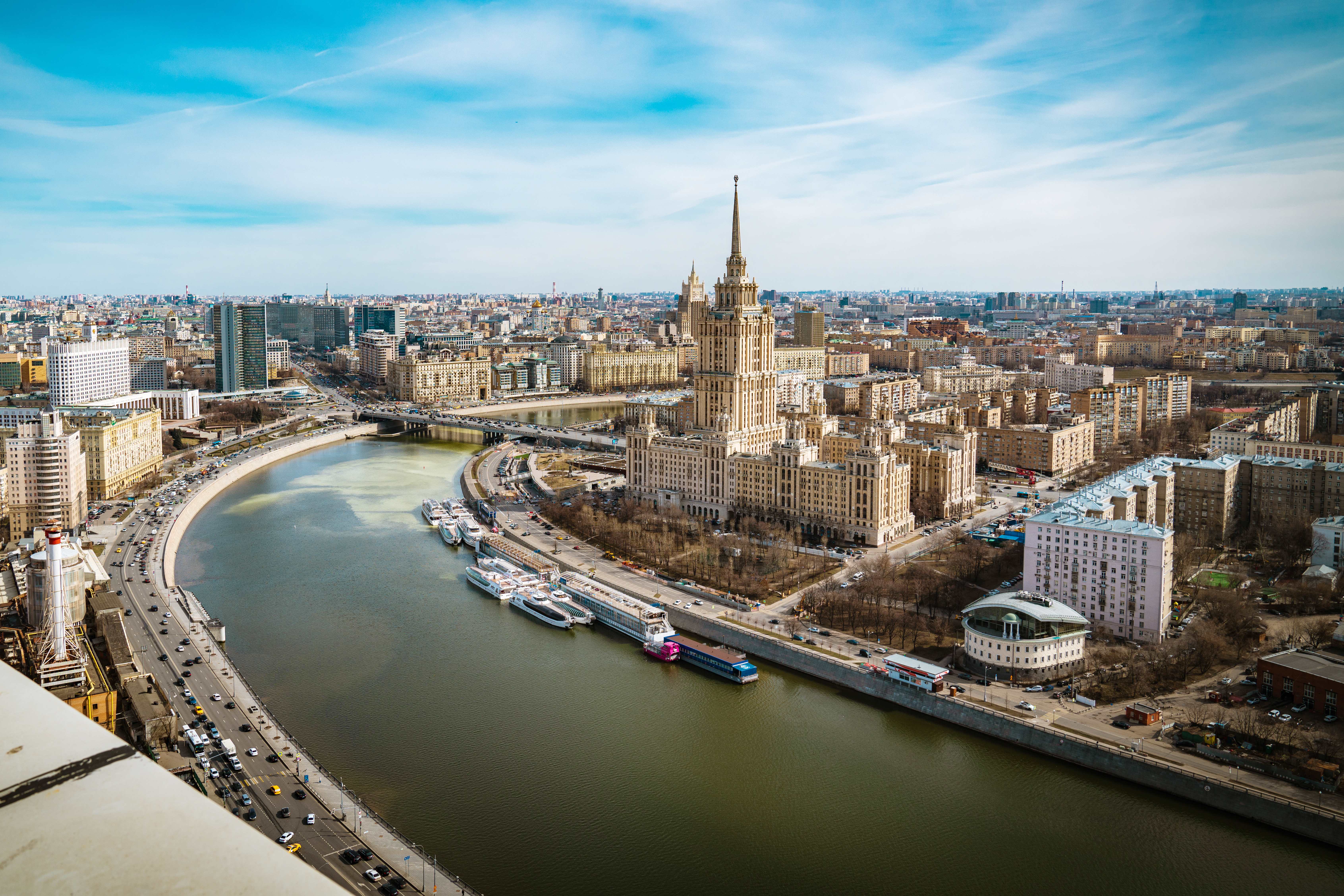 Автобусная экскурсия «Тайный мир сталинских высоток»