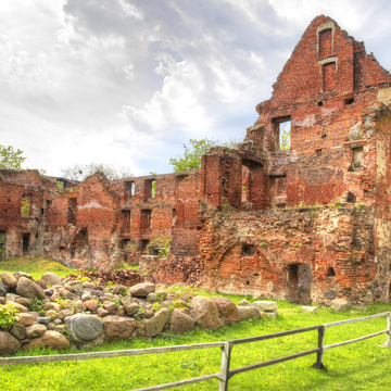 Автобусно-пешеходная экскурсия «В тени рыцарских замков. Прусские хроники» со скидкой 25%