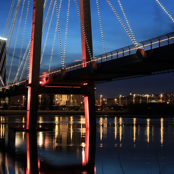 Музыкальный рейс «Мосты, вино и музыка» на скоростном судне «Экоходъ»