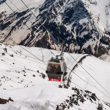 Экскурсия на джипе к Эльбрусу. Гижгит. Поляна Азау. Поляна Нарзанов из Пятигорска