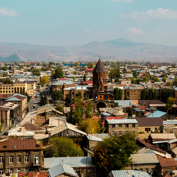 Автобусная обзорная экскурсия «Гюмри — Чёрная Крепость — Аричаванк» со скидкой 38%