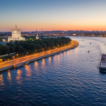 Ночная экскурсия по Петербургу с прогулкой на теплоходе со скидкой до 40%