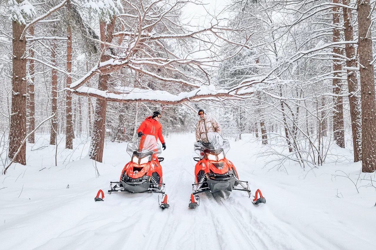 Катание на снегоходах
