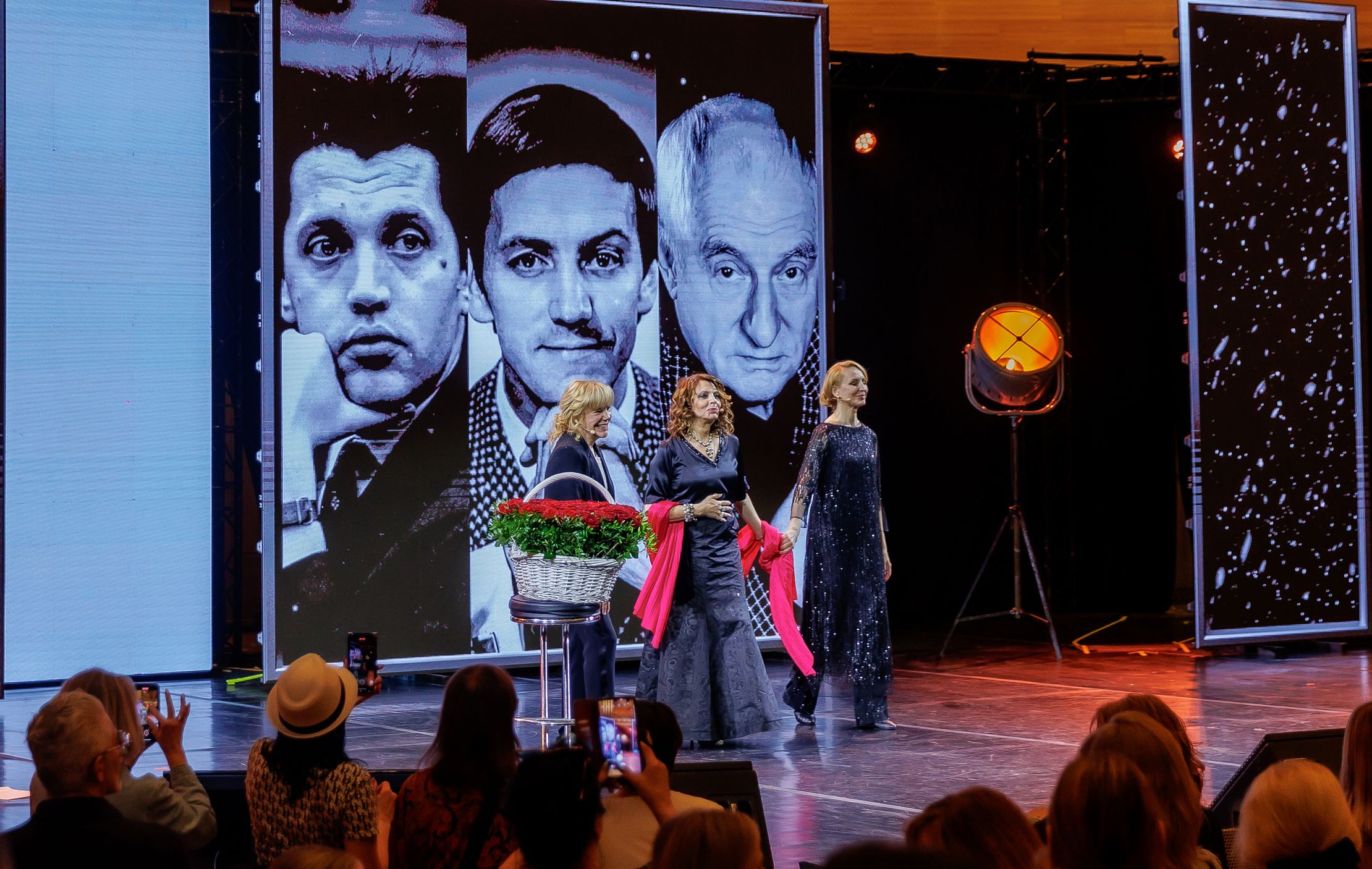 Премьера спектакля «Династии»