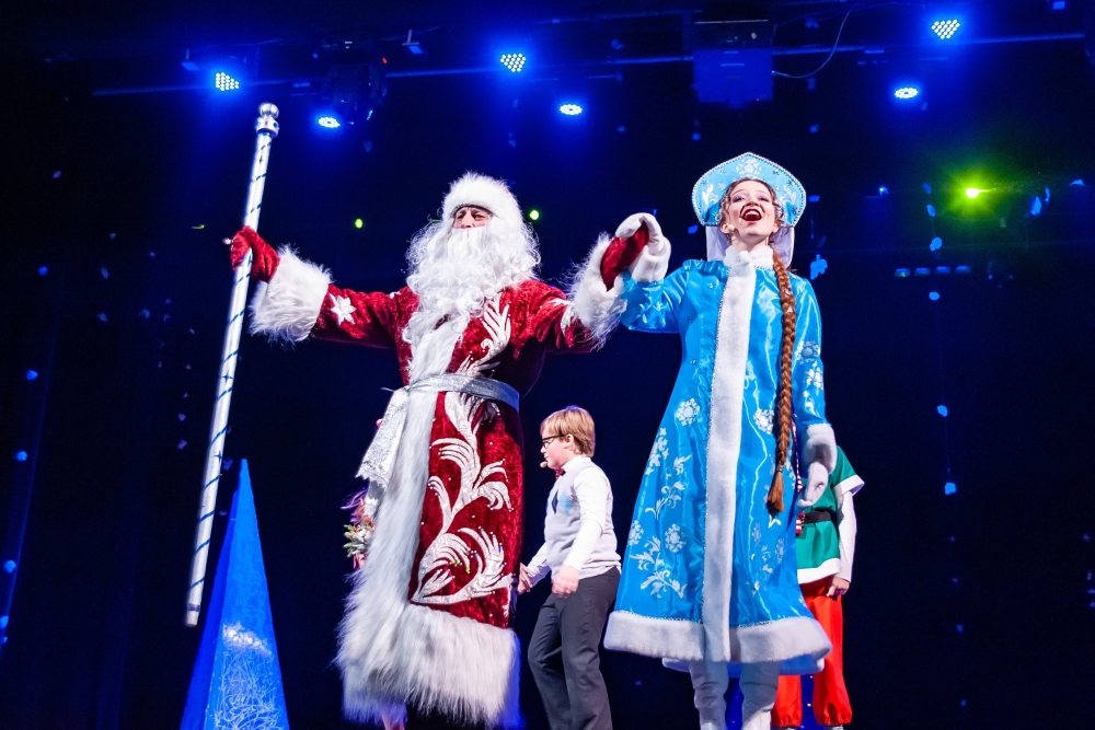 Мюзикл «Новогодние приключения Маши и Вити» Мюзикл «Новогодние приключения Маши и Вити» со скидкой 20%