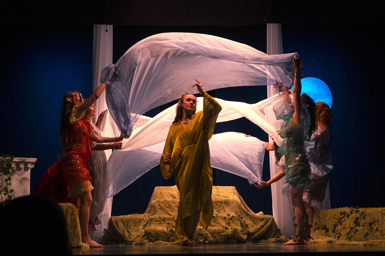 Спектакль «Сон в летнюю ночь»