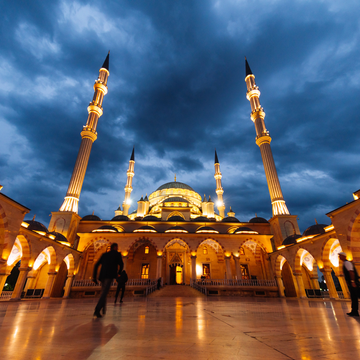 Однодневная экскурсия «Сердце Чечни: вечерний Грозный» из Каспийска