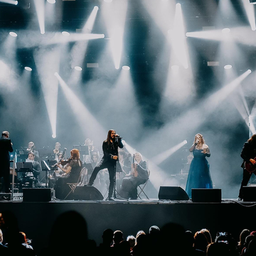 Симфоническое шоу «Легендарные РОК-ХИТЫ» от Amadeus Concerts со скидкой 25%