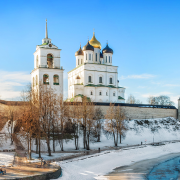 Экскурсия «Псков, Изборск, Печоры. Всё включено» со скидкой до 23%