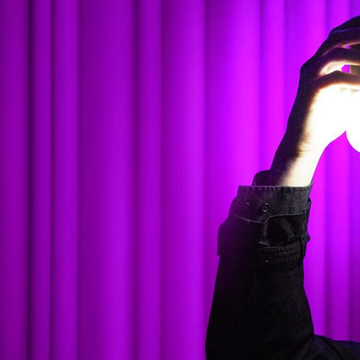 Моноспектакль «Ниоткуда с любовью. Бродский. Маяковский» со скидкой 35%