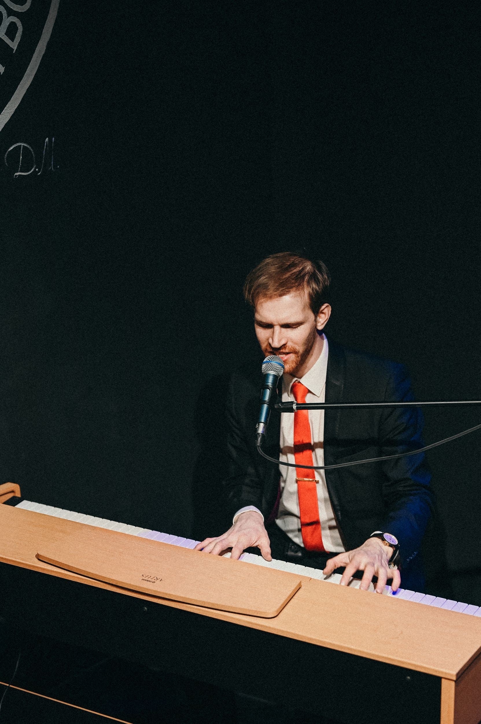 Концерт «Новогодние саундтреки: Гарри Поттер, Один дома и не только» в Оранжерее Таврического сада со скидкой 35%