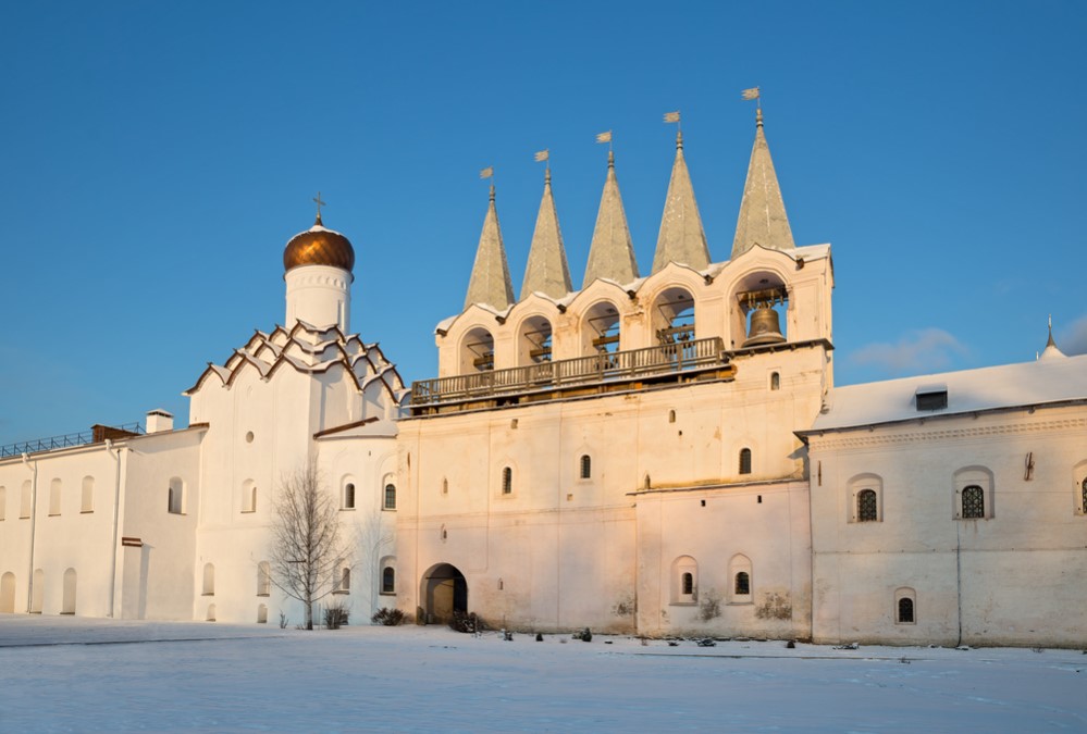 Экскурсия «Крепость и монастыри: Тихвин и Старая Ладога» со скидкой 40%