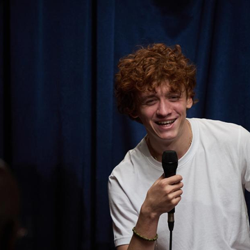 Концерт «ПРО стендап 30+ с медийными комиками» со скидкой 30%