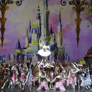 Спектакль Театра балета им. Л. Якобсона «Щелкунчик» в Мариинском театре Спектакль Театра балета им. Л. Якобсона «Щелкунчик» в Мариинском театре