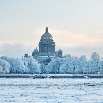 Автобусная обзорная экскурсия с входными билетами в Исаакиевский собор со скидкой до 29%
