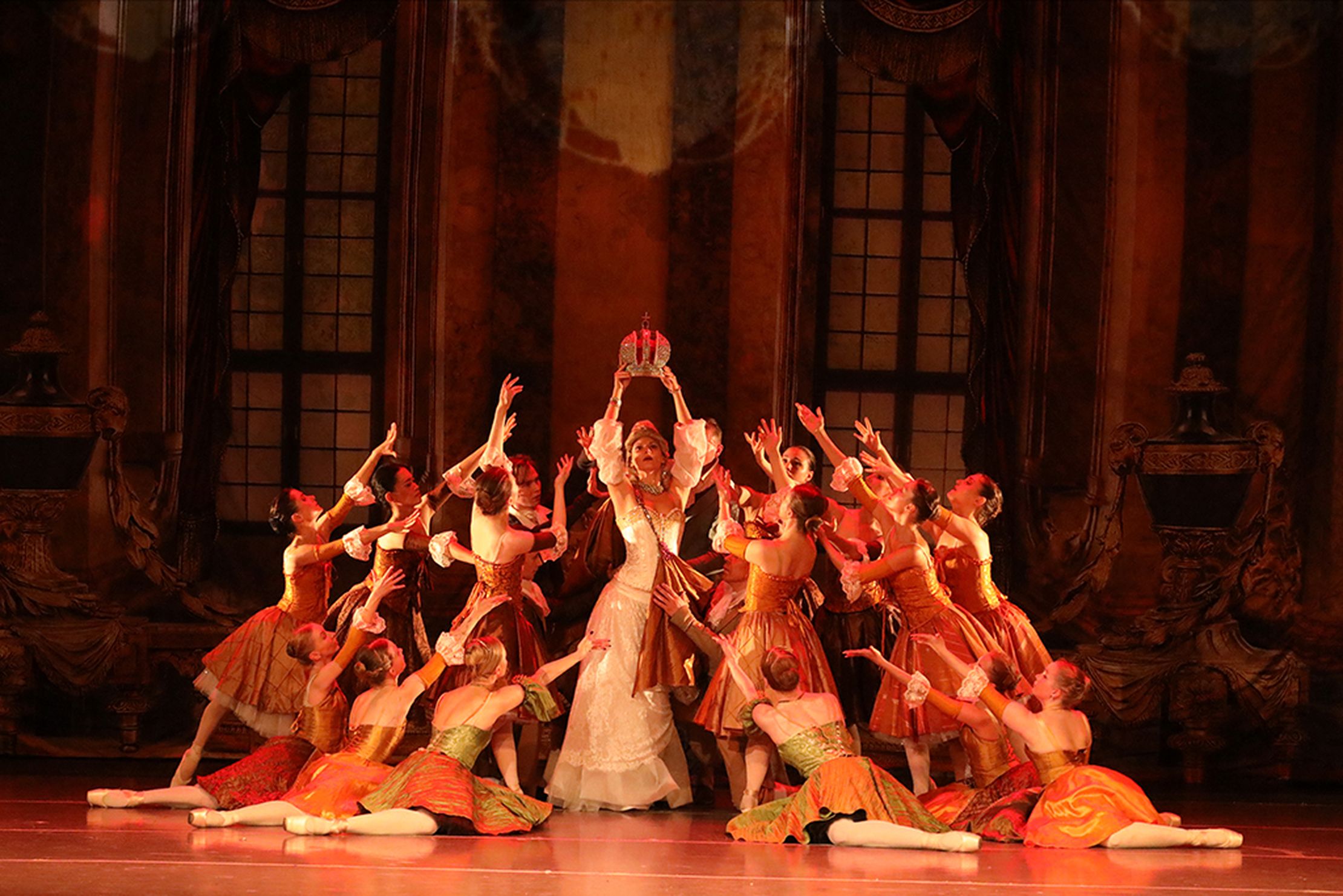 Балет «Императрица Екатерина» в Театральном центре «На Плющихе» со скидкой до 62%