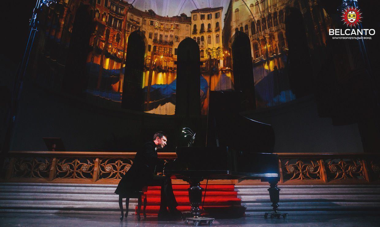 Концерт «Оркестр при свечах. Эннио Морриконе, Нино Рота, Sting» со скидкой 40%