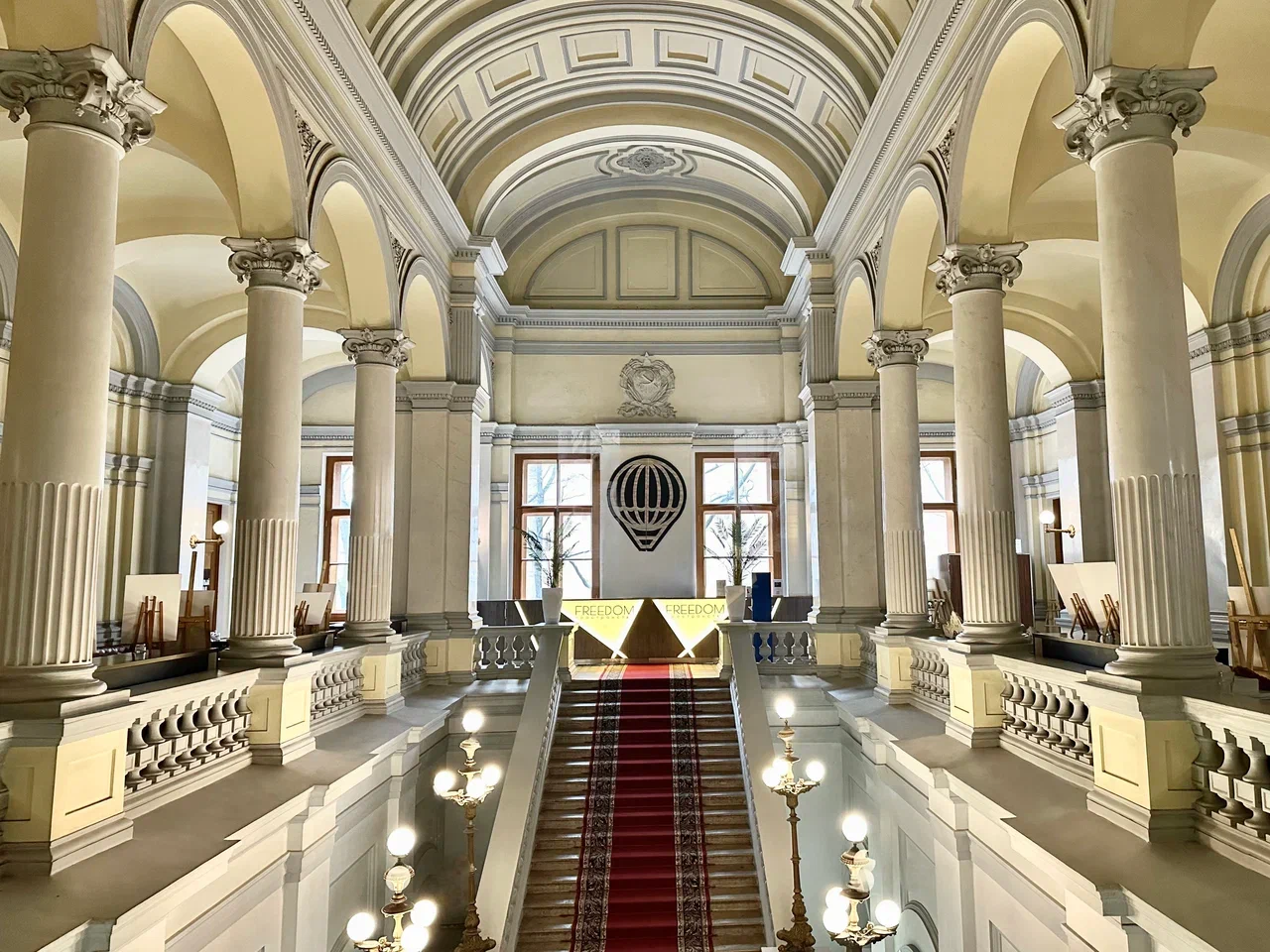 Дворец Кваренги (пространство FREEDOM)