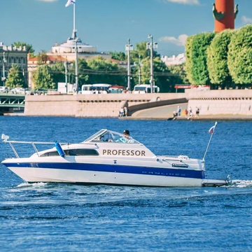 Аренда катера «Профессор» с капитаном со скидкой 30%