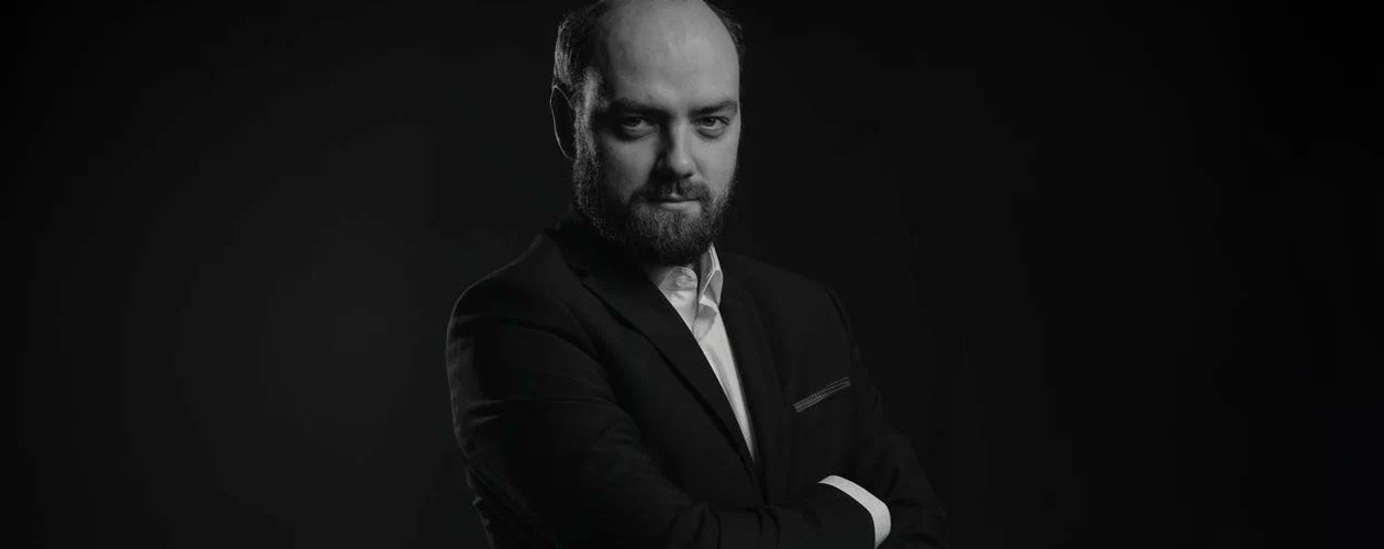 Концерт «Две грани одного таланта. Пётр Иванов» со скидкой 30%