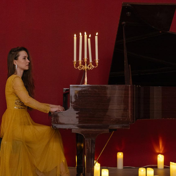 Концерт «Магия свечей. Саундтреки о любви. "Титаник", "Завтрак у Тиффани", "Ла-Ла Ленд"» со скидкой 30%