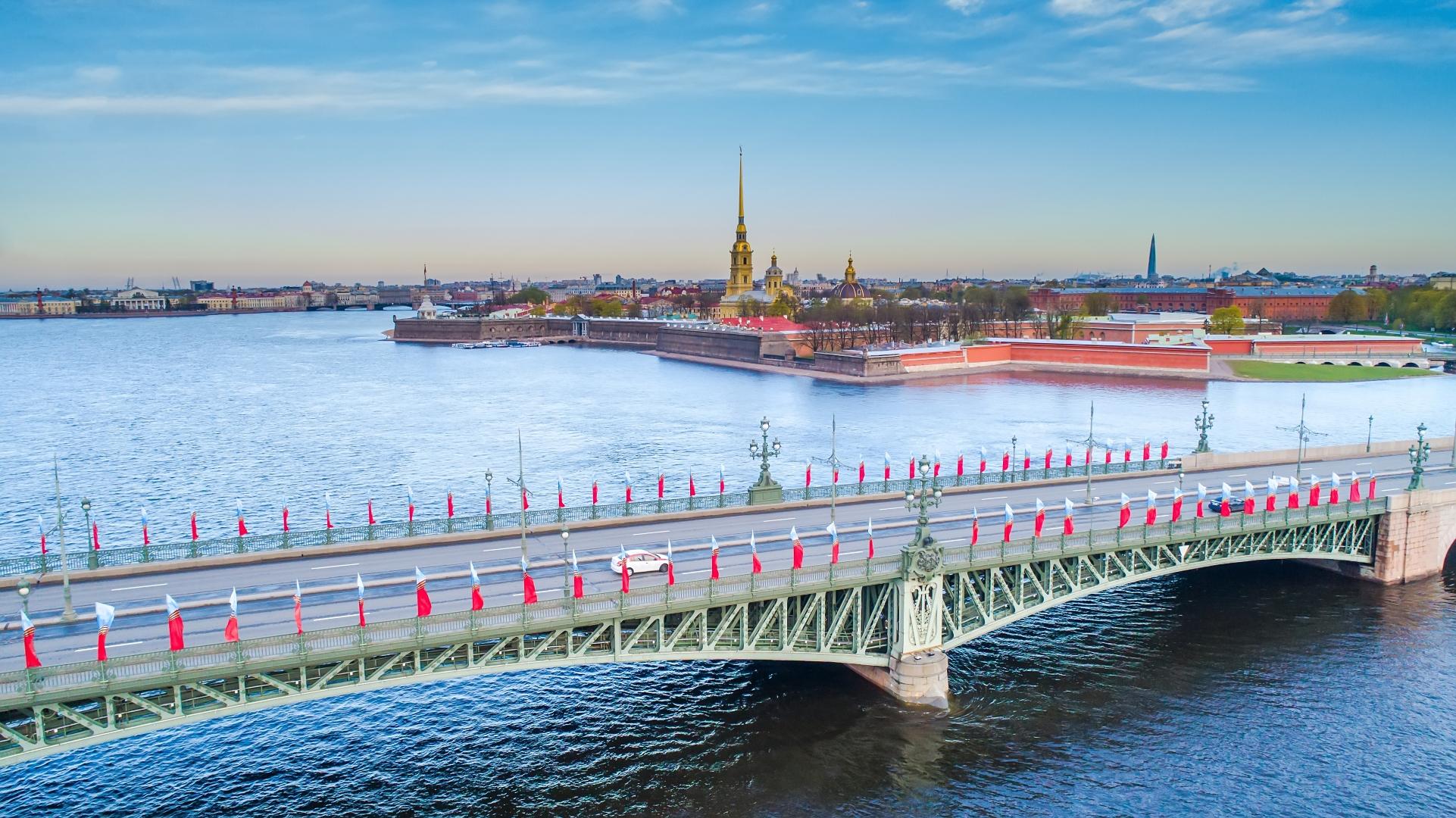 Праздник 1 мая 2025: как его отметят в Москве и Петербурге