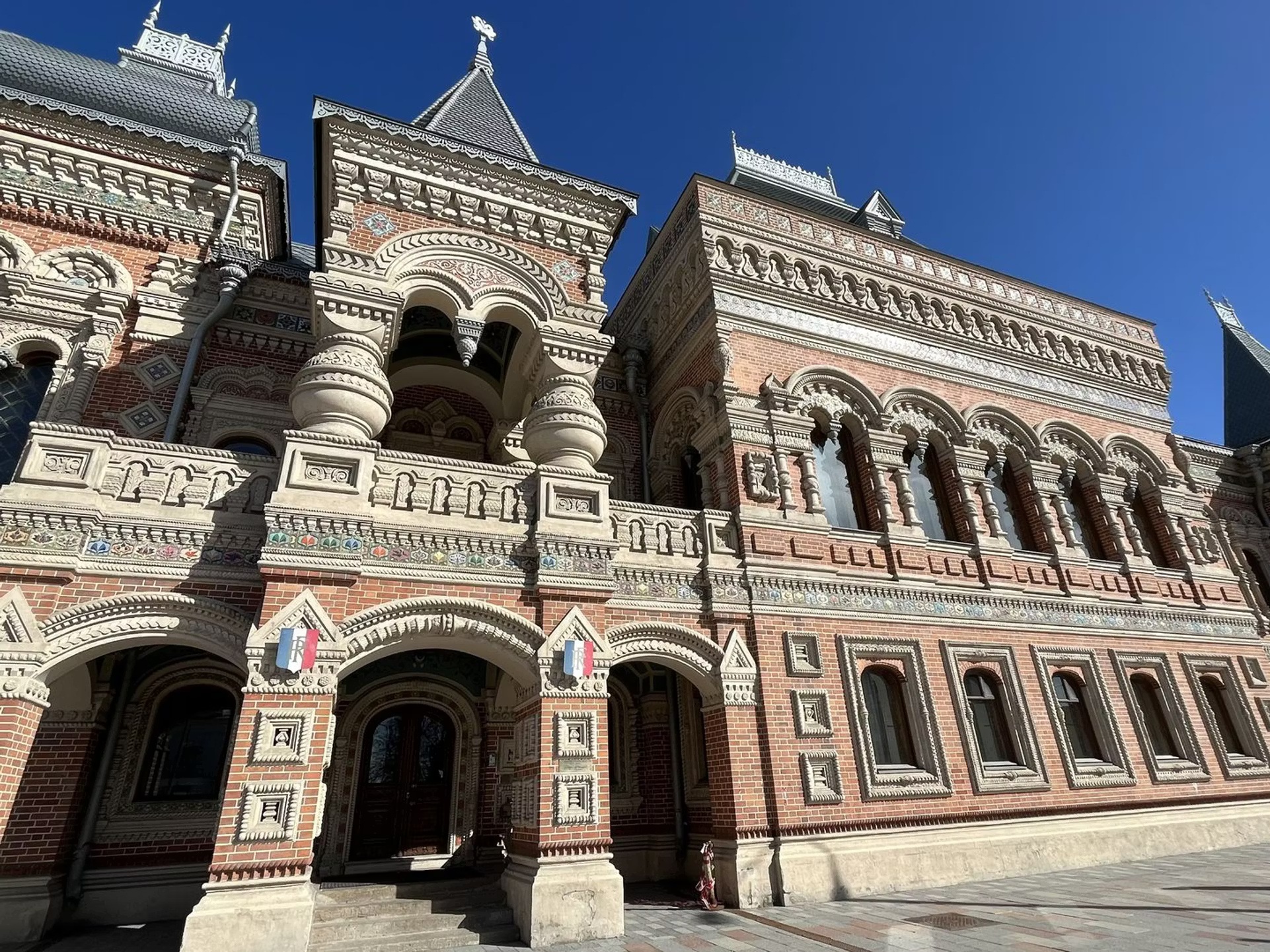 Аудиоэкскурсия «Тайны Большой Полянки: квест-экскурсия по центру Москвы»