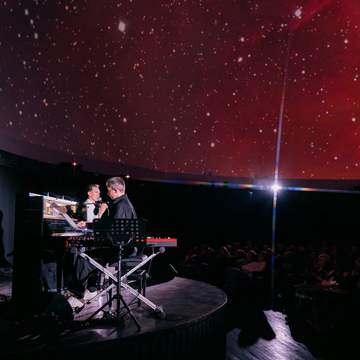 Концерт «Frank Sinatra. Трибьют под звёздами» в Планетарии Концерт «Frank Sinatra. Трибьют под звёздами» в Планетарии со скидкой 30%