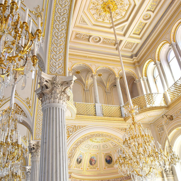 Аудиоэкскурсия-квест «Эрмитаж: львы, орлы и мумии» для всей семьи Аудиоэкскурсия-квест «Эрмитаж: львы, орлы и мумии» для всей семьи