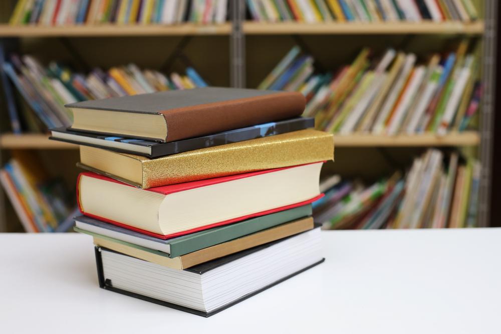 30 книг, которые стоит прочитать в молодости: рейтинг 2025