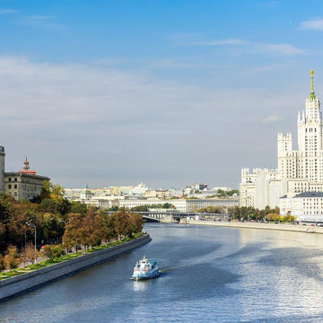 Экскурсия «Высотка на Котельнической» с панорамным видом и чаепитием Экскурсия «Высотка на Котельнической» с панорамным видом и чаепитием