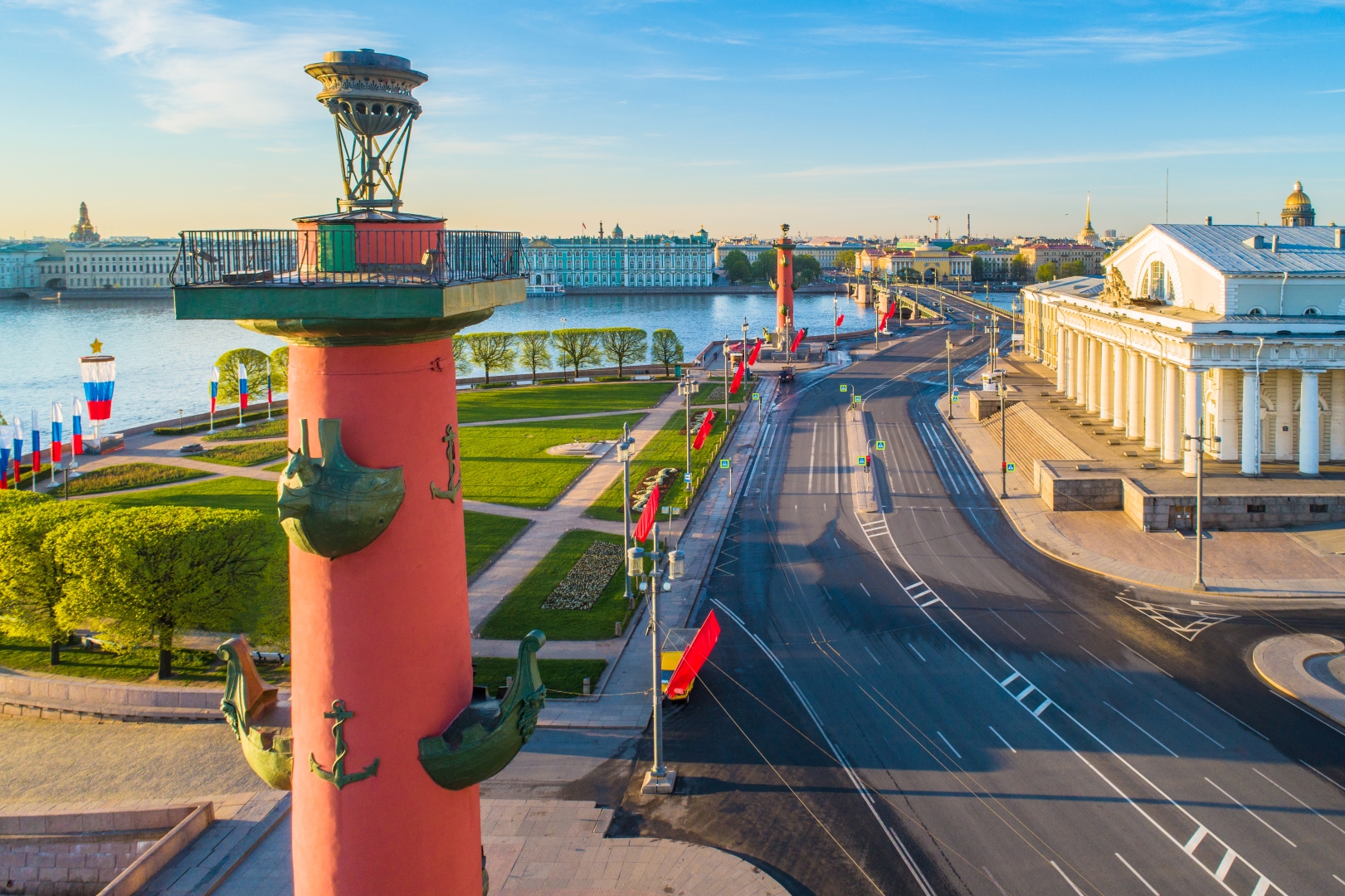 Комбо-экскурсия по Санкт-Петербургу на автобусе и теплоходе со скидкой 50%