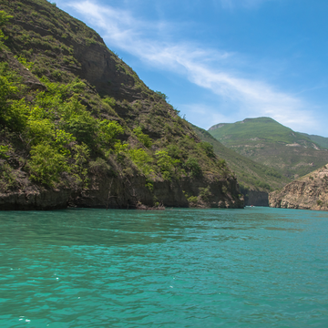 Экскурсия «Сулакский каньон и бархан Сарыкум» с прогулкой на катере из Каспийска