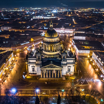 Автобусная вечерняя экскурсия «Погружение в магию Петербурга» со скидкой до 75%