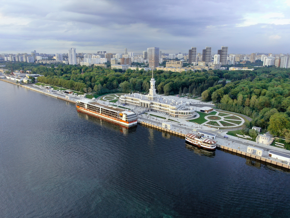 Бесплатный летний кинотеатр откроется на Северном речном вокзале в Москве