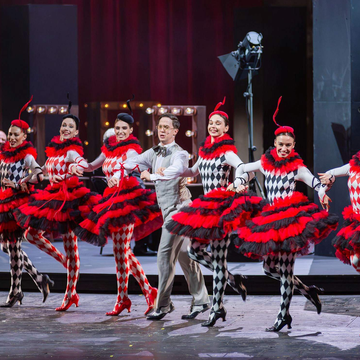 Спектакль-концерт «Дорога к жизни» в Александринском театре Спектакль-концерт «Дорога к жизни» в Александринском театре