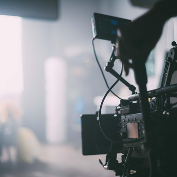 Спектакль «Интересное кино» в особняке Брюллова со скидкой 45%