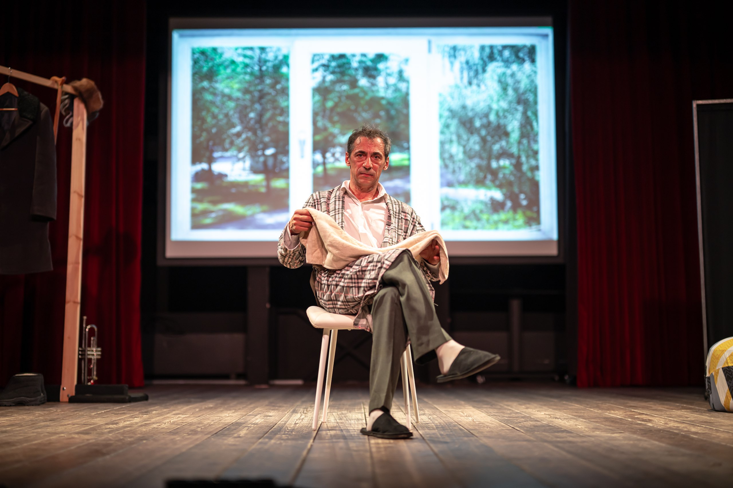 Спектакль «Поздравляем, у вас мальчик» со скидкой 40%