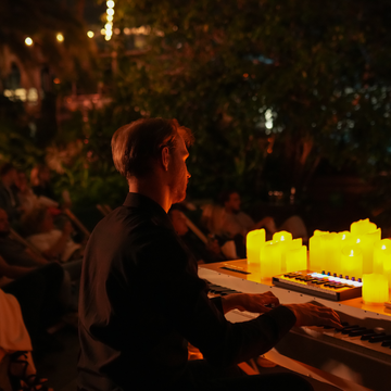 Концерт «Магия свечей. Саундтреки к фильмам: Гарри Поттер, Интерстеллар, 1+1» в Оранжерее со скидкой 30%