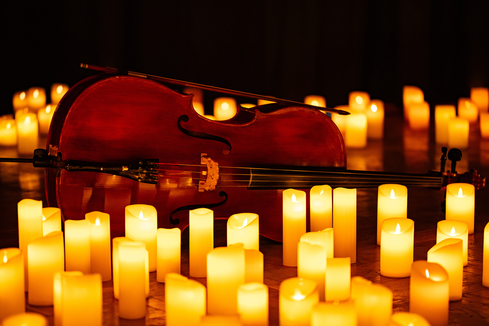 Концерт при свечах «Frank Sinatra. Рождественские песни» Концерт при свечах «Frank Sinatra. Рождественские песни» со скидкой 30%