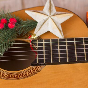 Концерт при свечах «Новый год в испанском стиле» Концерт при свечах «Новый год в испанском стиле» со скидкой 30%