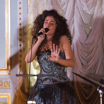 Концерт при свечах «Романтический джаз. Ella Fitzgerald» в особняке Серебрякова Концерт при свечах «Романтический джаз. Ella Fitzgerald» в особняке Серебрякова