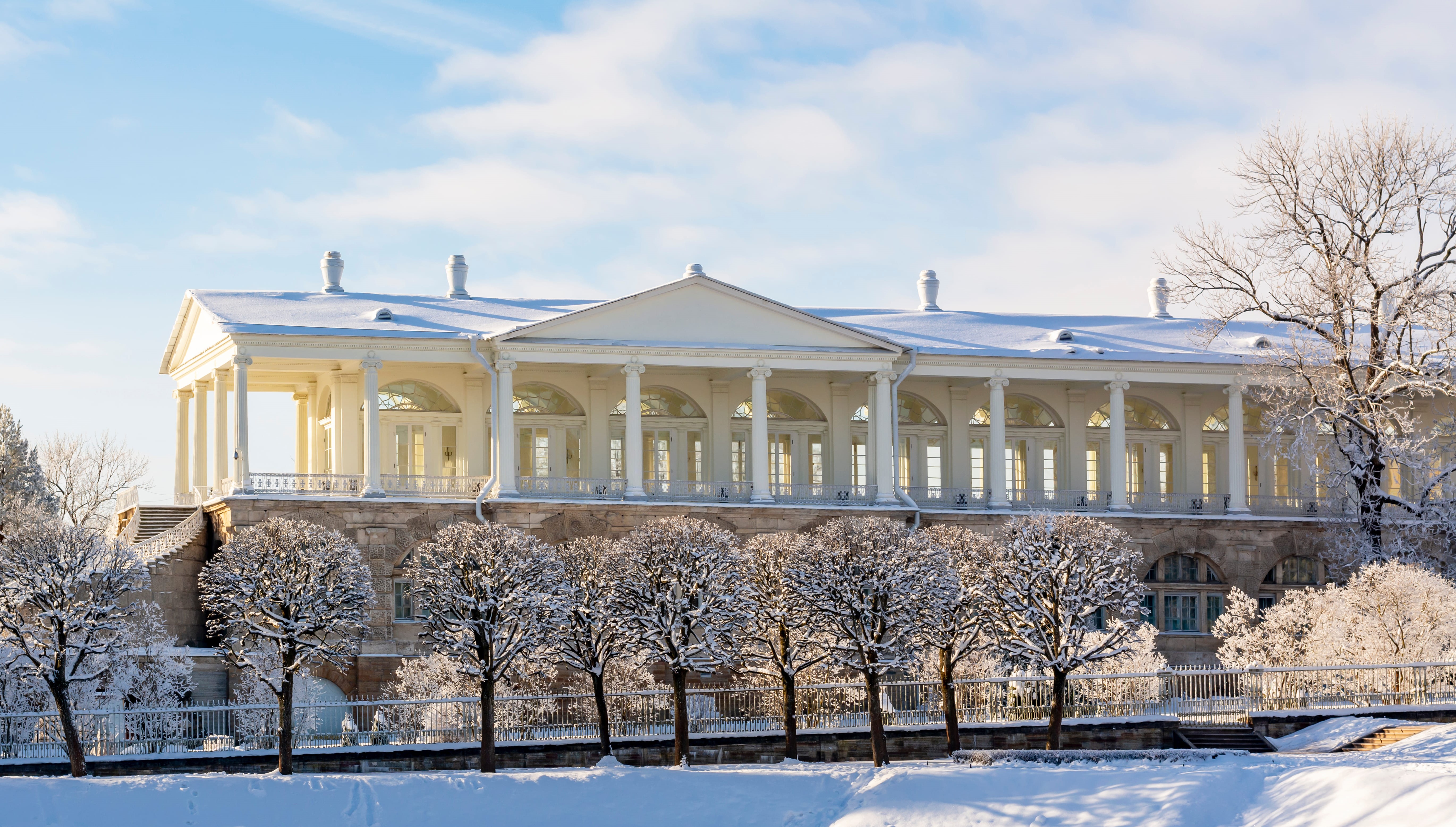 Экскурсия по Александровскому дворцу в Царском Селе с аудиогидом и входными билетами