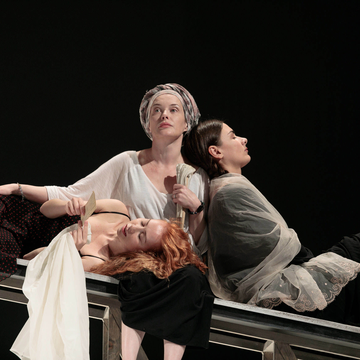 Спектакль «Анна в тропиках» в Театре им. В. Ф. Комиссаржевской Спектакль «Анна в тропиках» в Театре им. В. Ф. Комиссаржевской