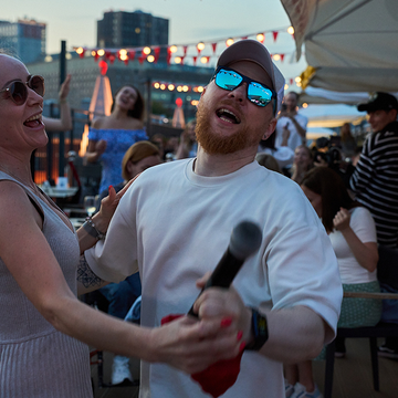 Шоу «Музыкальное лото со стендап-комиком» Шоу «Музыкальное лото со стендап-комиком» со скидкой 30%